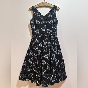 [RARE] Eva Rose Horse Print V-Neck Fit & Flare Dress - POCKETS! Small